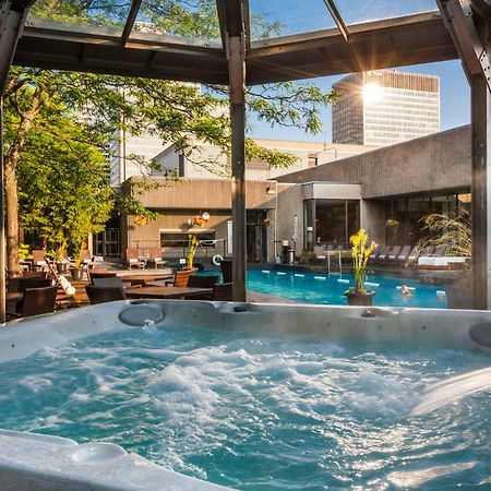 Hotel Bonaventure Montreal Exterior foto